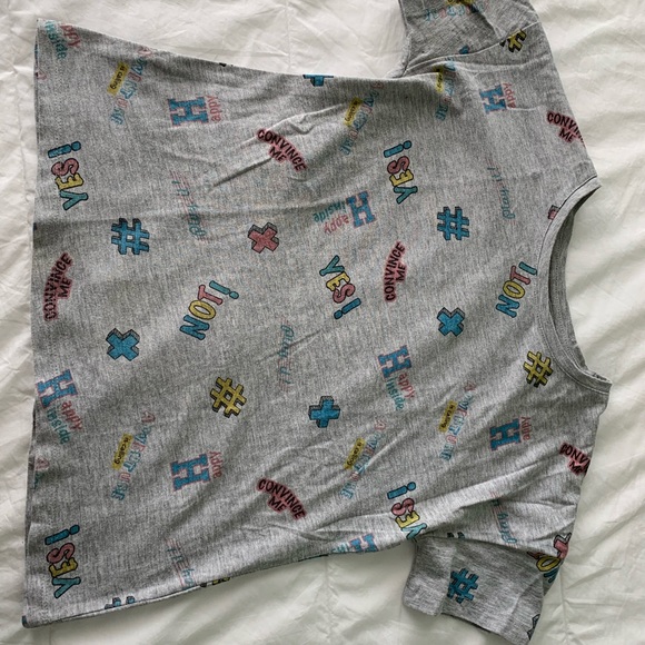 T shirt with design - Picture 1 of 1